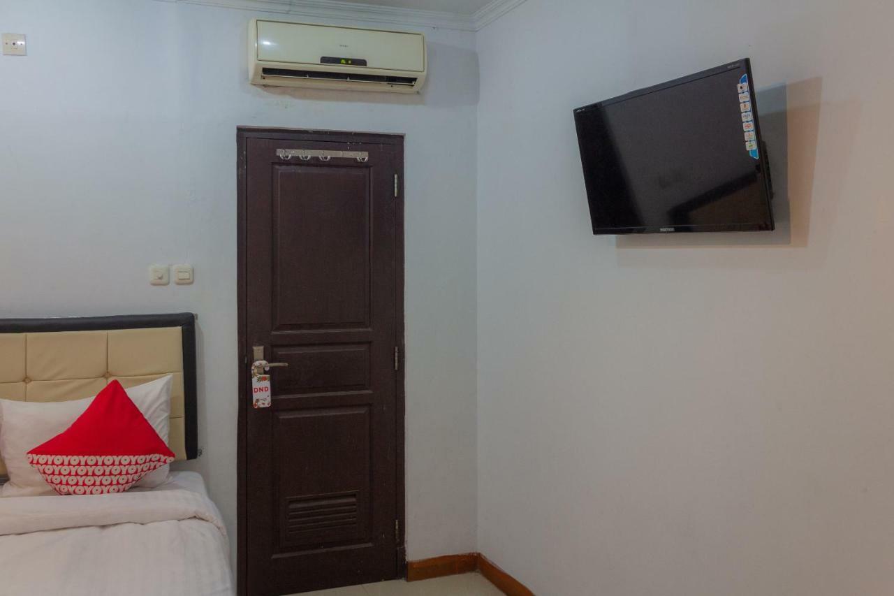 Oyo 649 K68 Residence Jacarta Exterior foto
