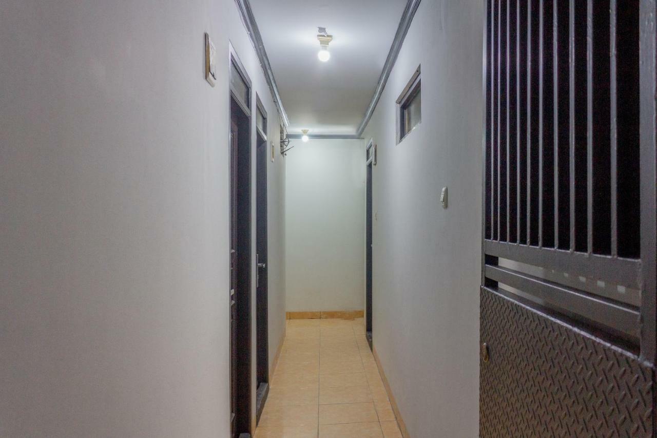 Oyo 649 K68 Residence Jacarta Exterior foto