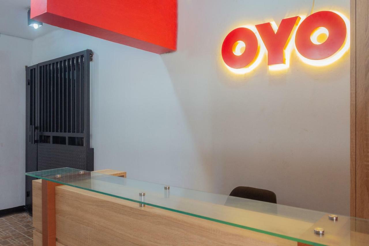 Oyo 649 K68 Residence Jacarta Exterior foto